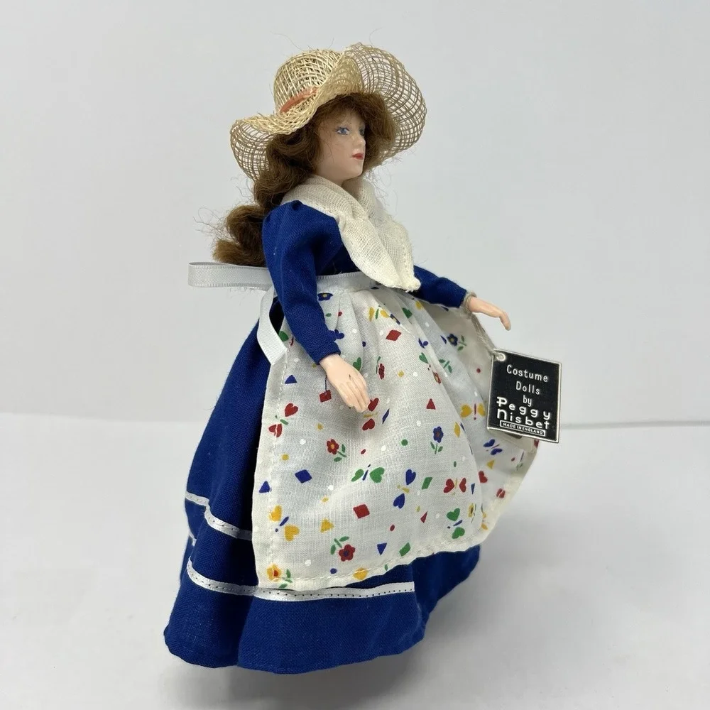 Collectors Costume Dolls Peggy Nisbet Bonnie B392 Cries of‎ London Series